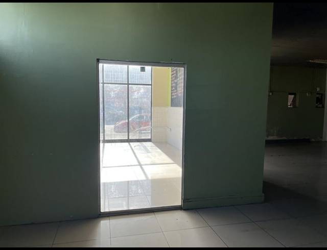 RETAIL PROPERTY TO RENT IN PAARDEN EILAND